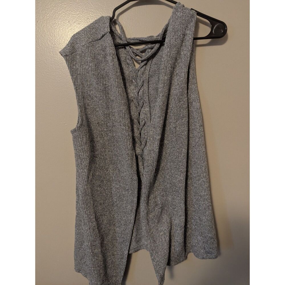 Heart & Hips Sleeveless Sweater, Medium